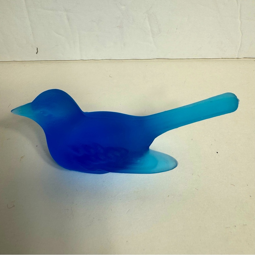 Vintage Glass Blue Bird Westmoreland Canary Figurine Paperweight